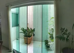 Casa com 3 Quartos à venda, 168m² no Jardim Patrícia, Uberlândia - Foto 5