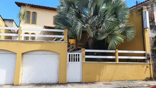 Casa com 3 Quartos à venda, 325m² no Centro, Itaguaí - Foto 2