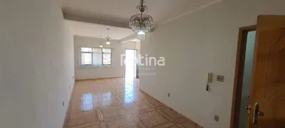 Casa com 3 Quartos à venda, 233m² no Segismundo Pereira, Uberlândia - Foto 19