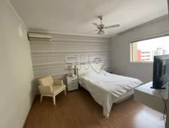 Apartamento com 3 Quartos para alugar, 220m² no Santa Cecília, São Paulo - Foto 2