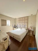 Casa de Condomínio com 3 Quartos à venda, 300m² no Alphaville, Santana de Parnaíba - Foto 24