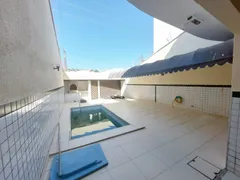 Casa com 4 Quartos à venda, 200m² no Sapiranga, Fortaleza - Foto 2