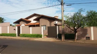 Casa com 3 Quartos à venda, 475m² no , Novo Horizonte - Foto 3