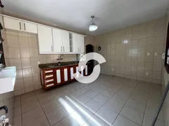 Casa com 3 Quartos à venda, 225m² no Flamengo, Maricá - Foto 13
