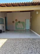 Casa com 3 Quartos para alugar, 220m² no Brasil, Uberlândia - Foto 1