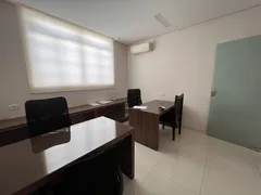 Casa com 4 Quartos à venda, 350m² no Setor Aeroporto, Goiânia - Foto 12