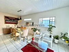 Casa com 3 Quartos à venda, 200m² no Santa Lia, Teresina - Foto 3
