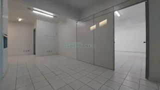 Conjunto Comercial / Sala para alugar, 84m² no Centro, Caxias do Sul - Foto 9