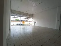 Galpão / Depósito / Armazém para alugar, 280m² no Brasil, Uberlândia - Foto 4