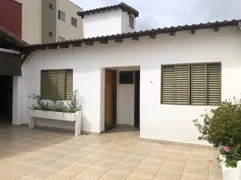 Casa com 5 Quartos para alugar, 180m² no Santa Mônica, Uberlândia - Foto 25
