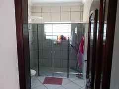 Casa com 3 Quartos para alugar, 165m² no Vila Formosa, Jacareí - Foto 10