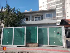 Casa com 6 Quartos à venda, 222m² no Barreiros, São José - Foto 1