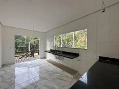 Casa com 4 Quartos à venda, 219m² no Granja Guarani, Teresópolis - Foto 6