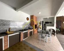 Casa com 3 Quartos à venda, 230m² no Bucarein, Joinville - Foto 5