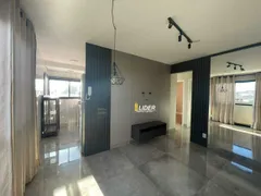 Apartamento com 3 Quartos para alugar, 77m² no Umuarama, Uberlândia - Foto 2