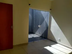 Casa com 2 Quartos para alugar, 180m² no Jardim Ouro Verde, Bauru - Foto 5