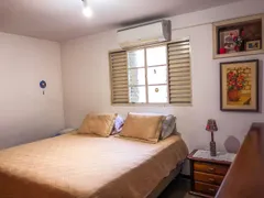 Casa com 3 Quartos à venda, 200m² no Setor Coimbra, Goiânia - Foto 8