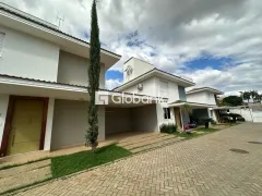 Casa de Condomínio com 3 Quartos para alugar, 198m² no Ibituruna, Montes Claros - Foto 2