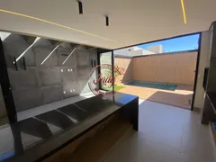 Casa de Condomínio com 3 Quartos à venda, 210m² no Novo Mundo, Uberlândia - Foto 2