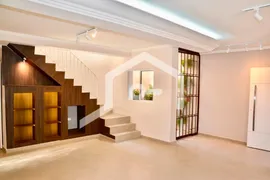 Casa com 3 Quartos para alugar, 144m² no Campo Belo, São Paulo - Foto 2