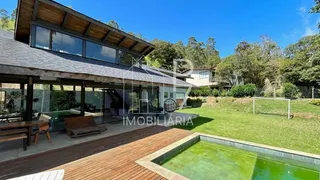 Casa de Condomínio com 4 Quartos à venda, 250m² no Carangola, Petrópolis - Foto 1