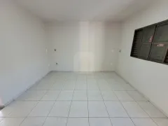 Casa com 3 Quartos para alugar, 162m² no Segismundo Pereira, Uberlândia - Foto 3