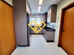 Apartamento com 3 Quartos para alugar, 178m² no Gonzaga, Santos - Foto 25