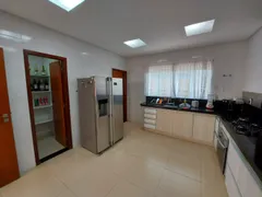 Casa com 3 Quartos à venda, 283m² no Jardins Lisboa, Goiânia - Foto 32