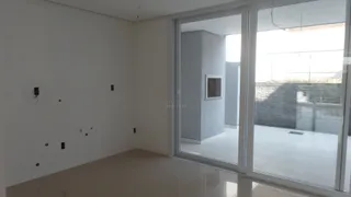 Casa com 3 Quartos à venda, 205m² no Jardim Itú Sabará, Porto Alegre - Foto 6