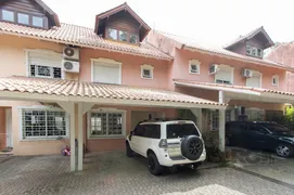 Casa de Condomínio com 3 Quartos à venda, 133m² no Tristeza, Porto Alegre - Foto 2
