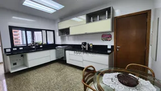 Apartamento com 4 Quartos para alugar, 285m² no Pitangueiras, Guarujá - Foto 25