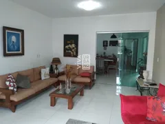 Casa com 4 Quartos à venda, 194m² no Jardim Esperança, Volta Redonda - Foto 3