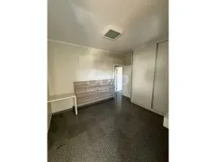 com 3 Quartos para alugar, 10m² no Osvaldo Rezende, Uberlândia - Foto 23