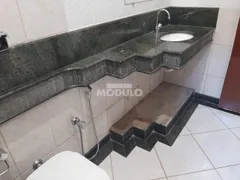 Casa com 2 Quartos à venda, 250m² no Alto Umuarama, Uberlândia - Foto 19