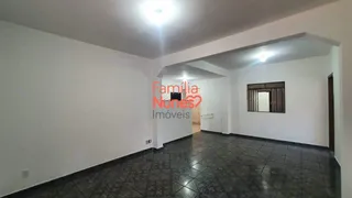 Casa com 4 Quartos à venda, 235m² no Santo Antonio, Contagem - Foto 1