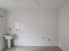 Apartamento com 2 Quartos à venda, 66m² no Rebouças, Curitiba - Foto 2