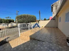 Casa com 2 Quartos à venda, 120m² no Aquilles Sthengel, Londrina - Foto 2