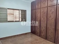 Casa com 4 Quartos à venda, 160m² no Cidade Jardim, Uberlândia - Foto 13