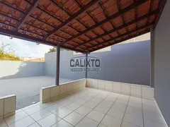 Casa com 3 Quartos à venda, 80m² no Jardim Holanda, Uberlândia - Foto 1