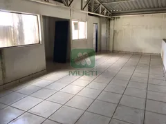 Galpão / Depósito / Armazém com 1 Quarto para alugar, 180m² no Bom Jesus, Uberlândia - Foto 12