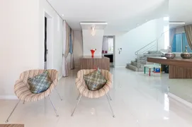 Casa de Condomínio com 4 Quartos à venda, 350m² no Orleans, Curitiba - Foto 8