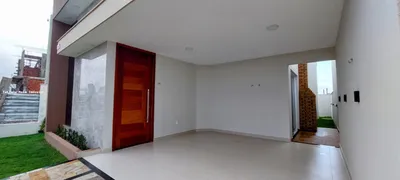 Casa de Condomínio com 3 Quartos à venda, 200m² no Cajupiranga, Parnamirim - Foto 2