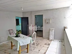 Casa com 2 Quartos à venda, 200m² no Marta Helena, Uberlândia - Foto 16