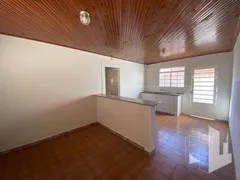 Casa com 2 Quartos para alugar, 150m² no Jardim Sao Jose, Jaú - Foto 3