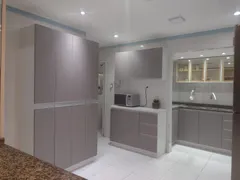 Apartamento com 2 Quartos à venda, 72m² no Medianeira, Porto Alegre - Foto 4