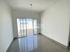 Casa com 3 Quartos à venda, 74m² no Novo Mundo, Uberlândia - Foto 2