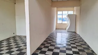 Prédio Inteiro para alugar, 350m² no Santa Cruz Industrial, Contagem - Foto 17