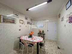 Casa com 3 Quartos para alugar, 150m² no Vila Gilda, Santo André - Foto 2