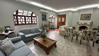 Casa com 3 Quartos à venda, 330m² no Jardim Bom Clima, Guarulhos - Foto 1