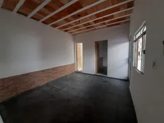 Casa com 2 Quartos para alugar, 80m² no Alvorada, Contagem - Foto 7